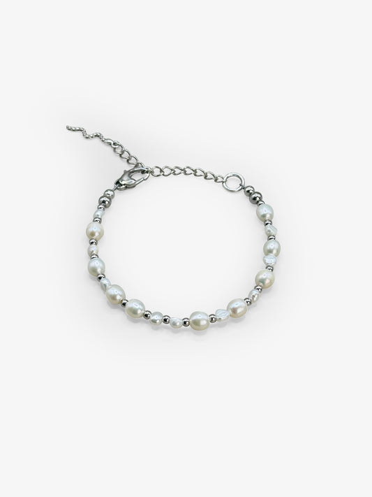 Small Pearl Bracelet